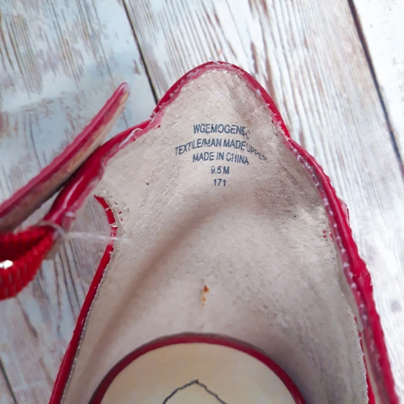 GUESS Strappy Red Suede Patent Leather Stilettos - Picture 7 of 9